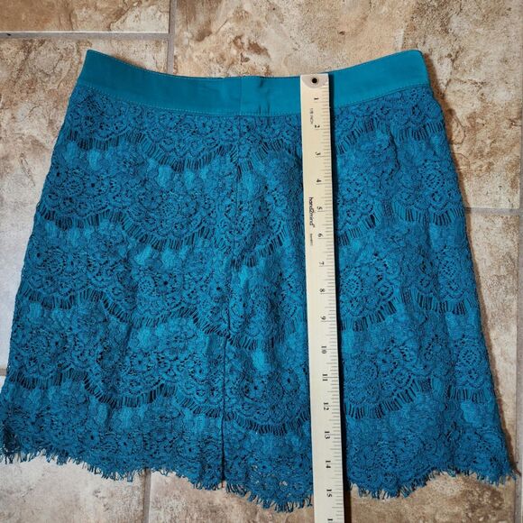 Forever 21 Emarald teal green lace skirt size small - Picture 5 of 6